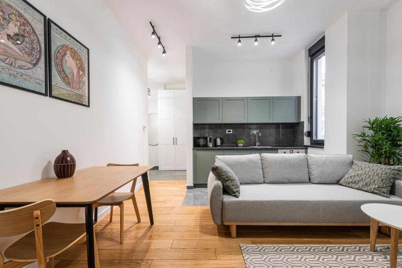 Vertigo One Bedroom Apartment-Free Private Parking Новий Сад Екстер'єр фото