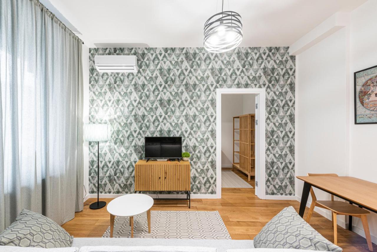 Vertigo One Bedroom Apartment-Free Private Parking Новий Сад Екстер'єр фото