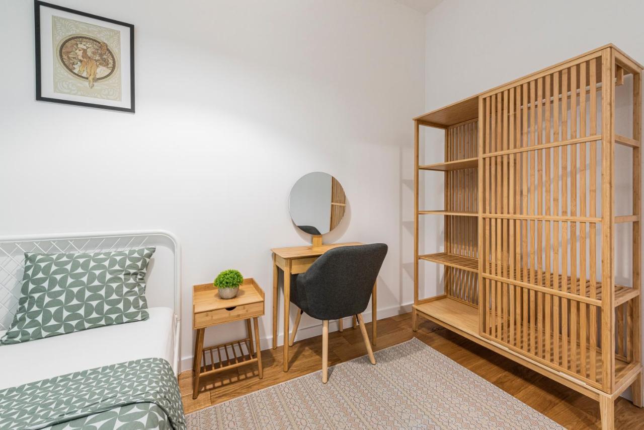 Vertigo One Bedroom Apartment-Free Private Parking Новий Сад Екстер'єр фото
